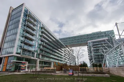 Condo Apartment in Toronto