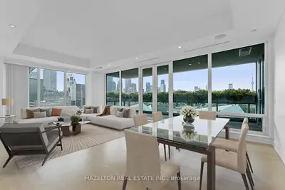 Condo Apartment in Toronto