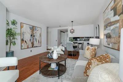 Condo Apartment in Toronto