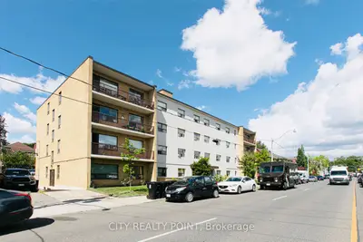 Condo Apartment in Toronto