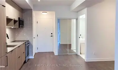 180 Mill Street S520, Toronto C08, On M5a 0v7