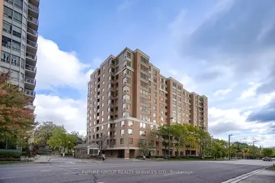 Condo Apartment in Toronto