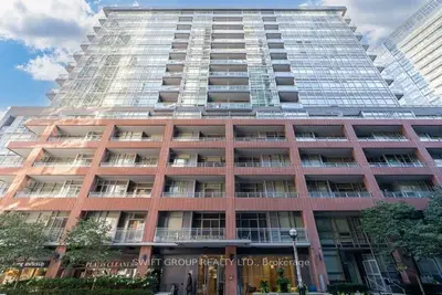 Condo Apartment in Toronto