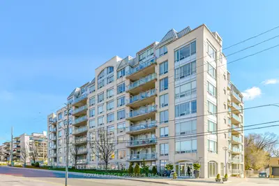 Condo Apartment in Toronto