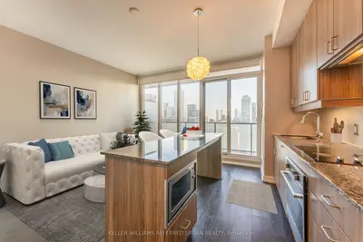 Condo Apartment in Toronto