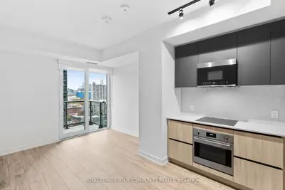 Condo Apartment in Toronto