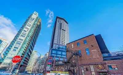 Condo Apartment in Toronto