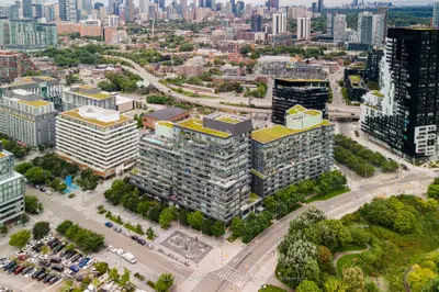 Condo Apartment in Toronto