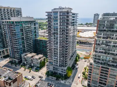 Condo Apartment in Toronto