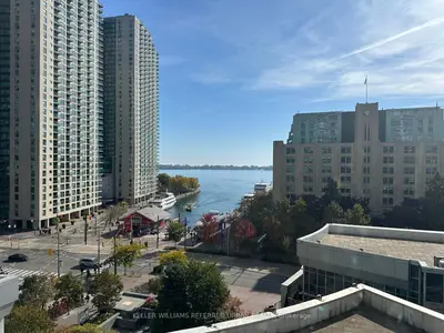 Condo Apartment in Toronto