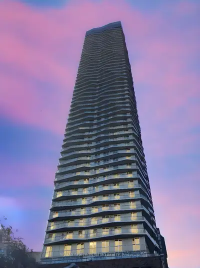 100 Dalhousie Street 1211, Toronto C08, On M5b 0c7