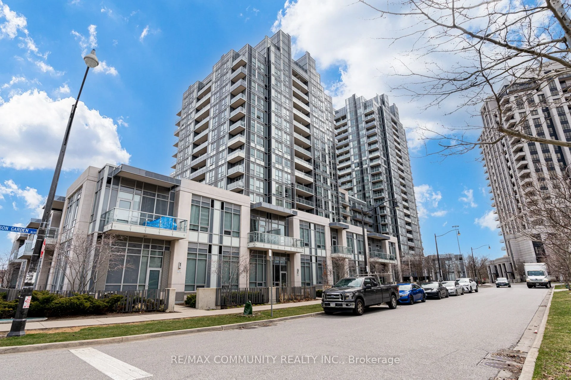 120 Harrison Garden Boulevard 1008, Toronto C14, On M2n 0h1