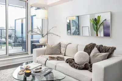 Condo Apartment in Toronto