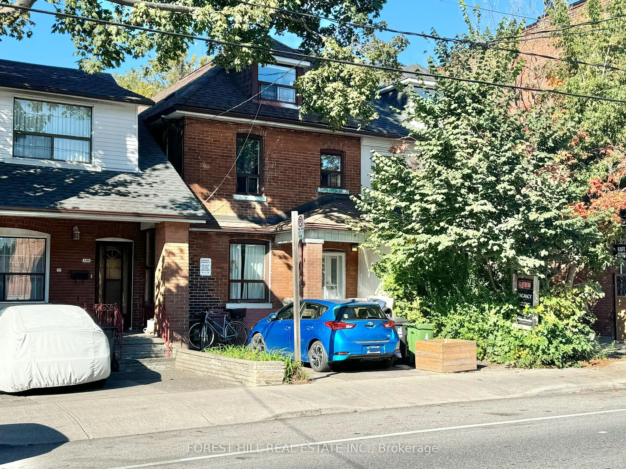 222 Oakwood Avenue, Toronto C03, On M6e 2v4