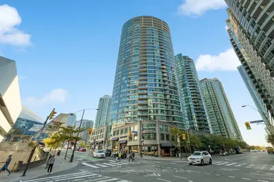 Condo Apartment in Toronto
