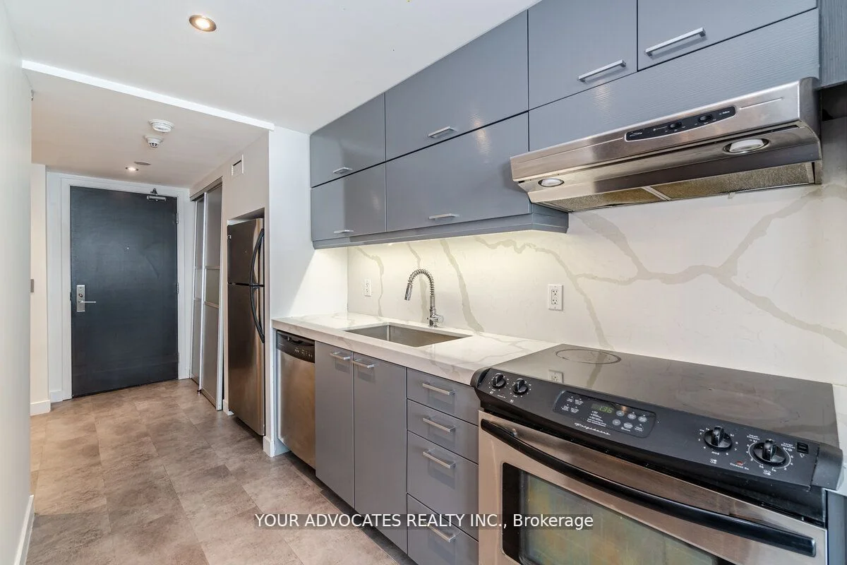55 Stewart Street 623, Toronto C01, On M5v 2v1