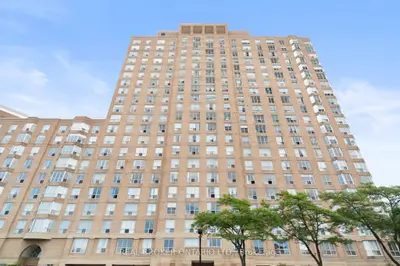 Condo Apartment in Toronto