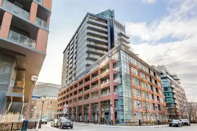 Condo Apartment in Toronto