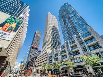 Condo Apartment in Toronto