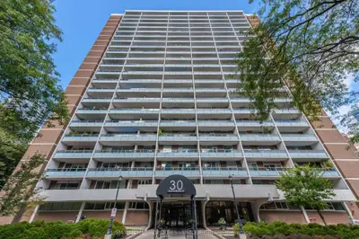 Co-Ownership Apartment in Toronto