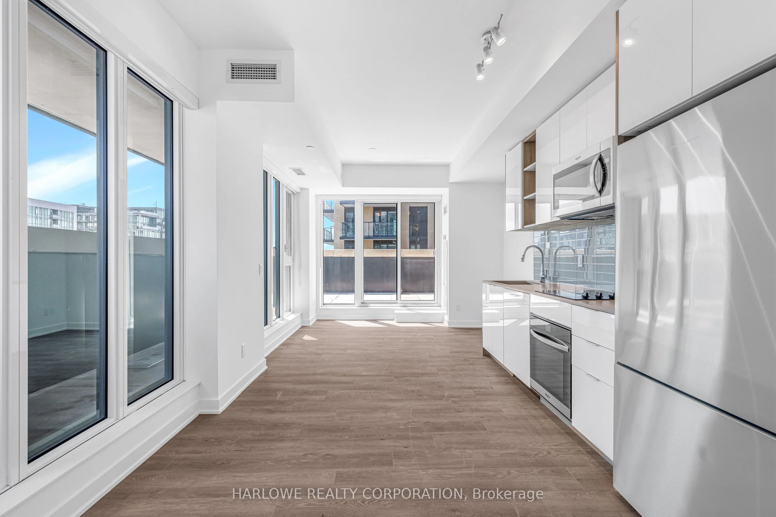 543 Richmond Street W 1110, Toronto C01, ON M5V 0W9