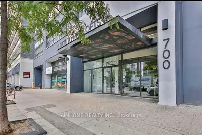 Condo Apartment in Toronto