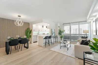 Condo Apartment in Toronto