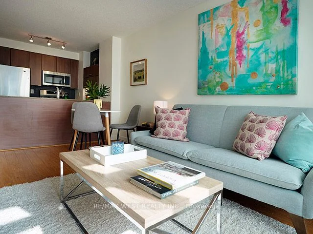 11 Brunel Court 502, Toronto C01, ON M5V 3Y3