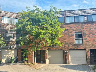 Condo Townhouse in Toronto