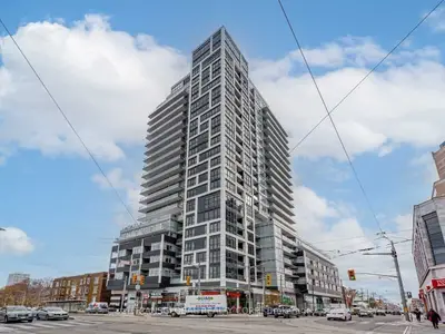 Condo Apartment in Toronto