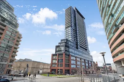 Condo Apartment in Toronto