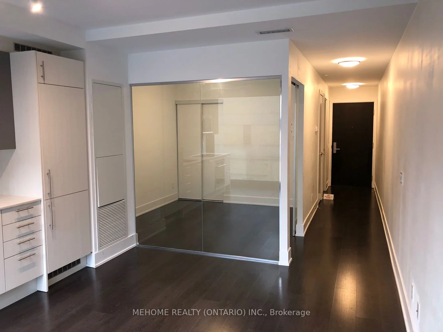 403 Church Street 711, Toronto C08, On M4y 0c9