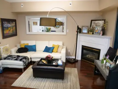 Condo Townhouse in Toronto