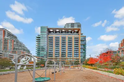 Condo Apartment in Toronto