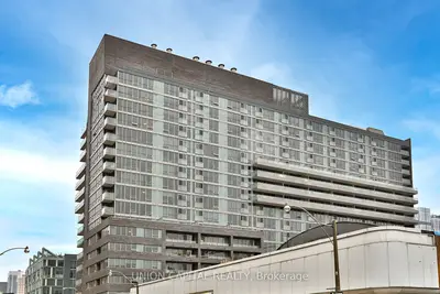Condo Apartment in Toronto