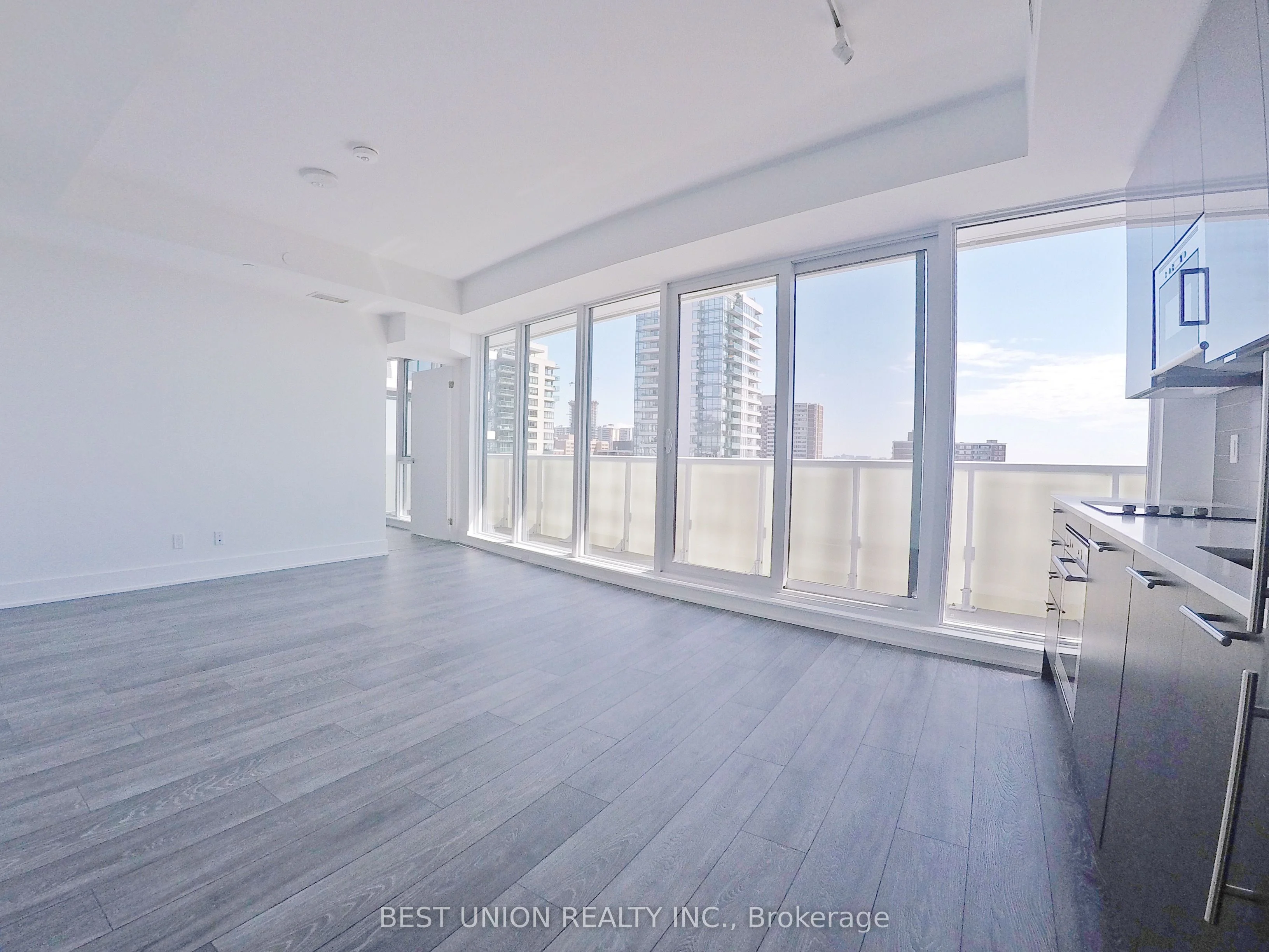 Condo Apartment in Toronto