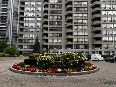 Condo Apartment in Toronto