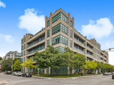Condo Apartment in Toronto
