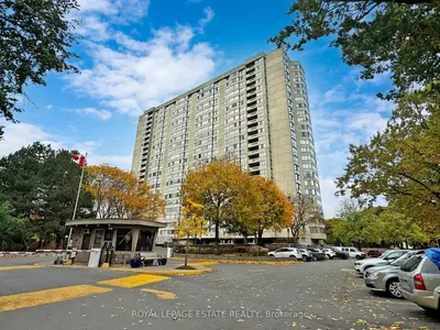 Condo Apartment in Toronto