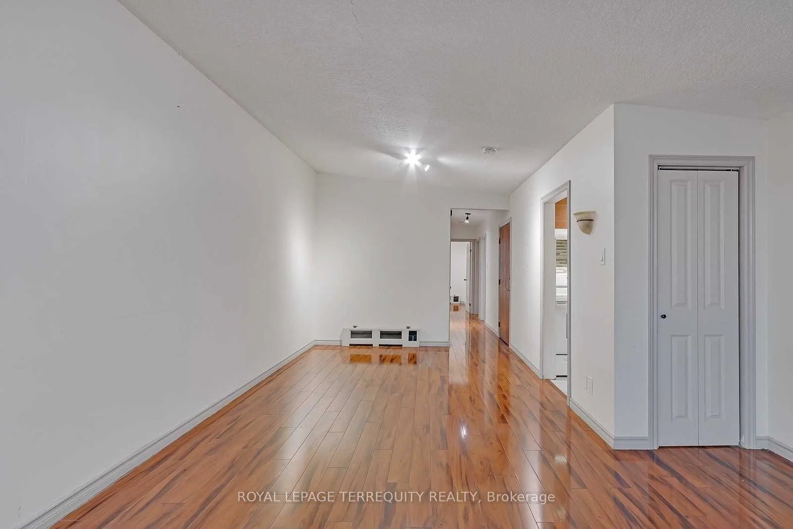 Duplex in Toronto