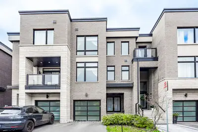 Att/Row/Townhouse in Pickering