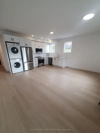 Fourplex in Toronto