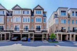 Condo Townhouse in Oshawa