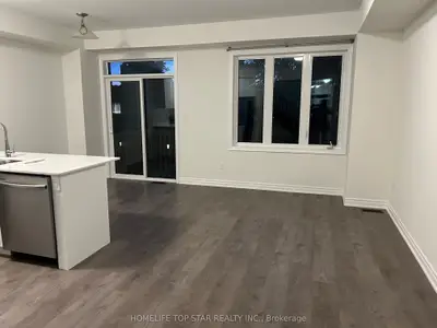 Detached in Oshawa