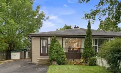 Semi-Detached in Ajax