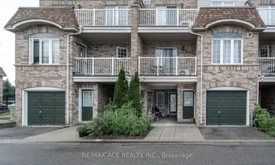 Condo Townhouse in Toronto