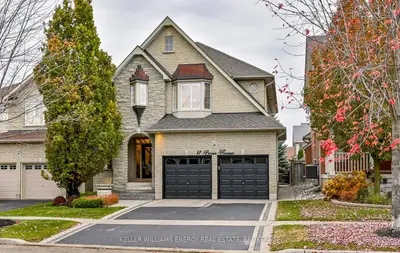 Detached in Oshawa