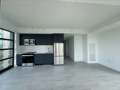 Condo Apartment in Whitby