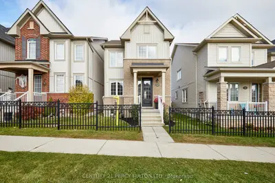 Detached in Clarington