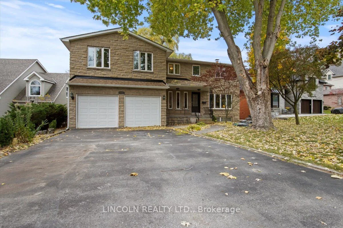 Detached in Pickering